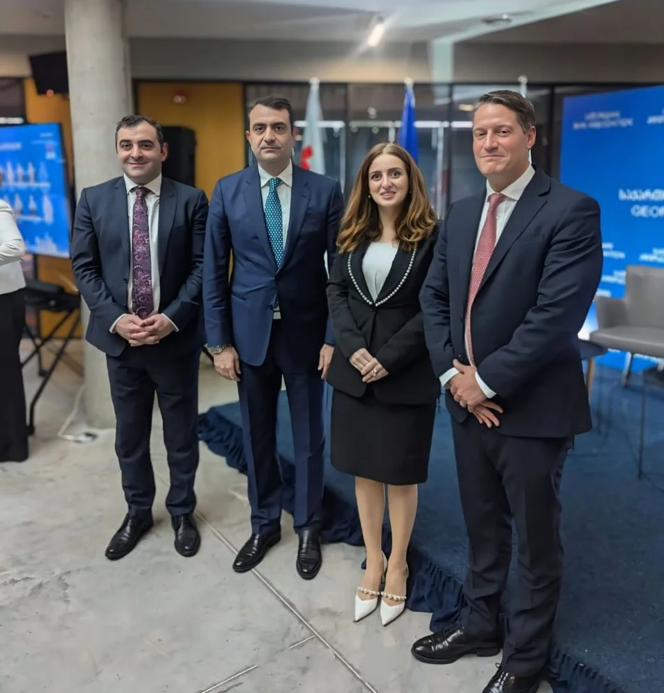 ადვოკატი ნათია ნაკაშიძე საქართველოს ადვოკატთა ასოციაციაში გამართულ ინგლისური სამართლის ფორუმს ესწრებოდა